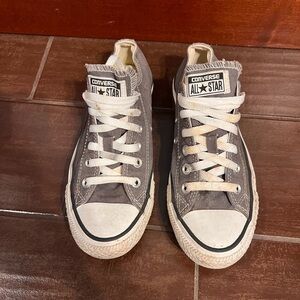 Grey converse
